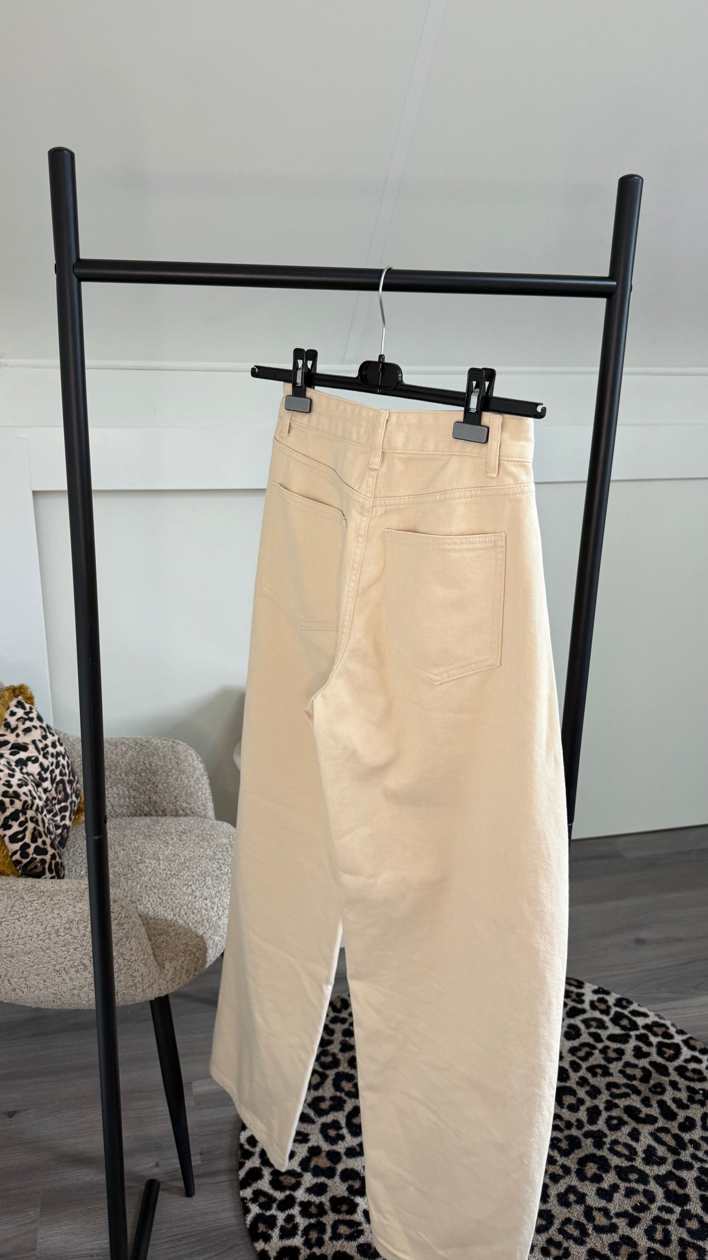Balloon pants yellow