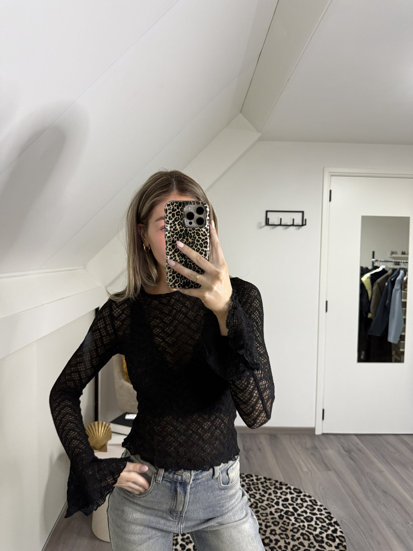 Mesh Top