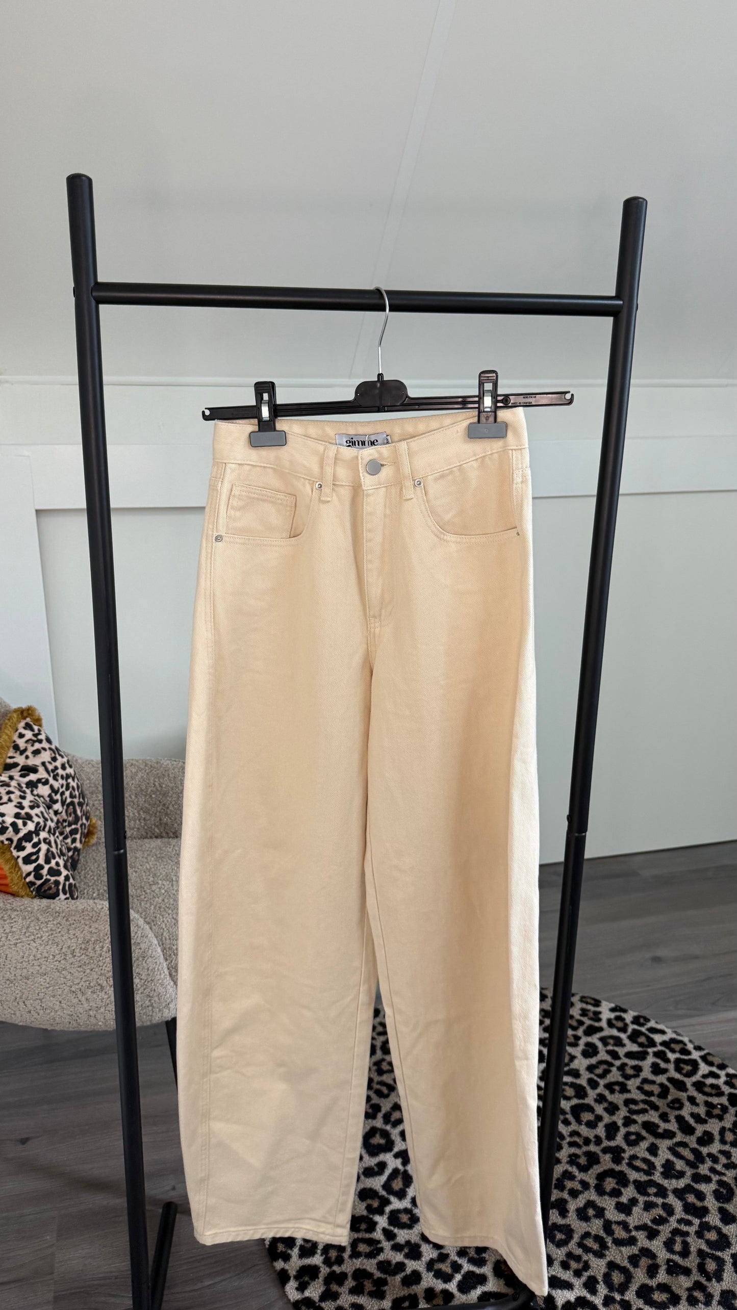 Balloon pants yellow