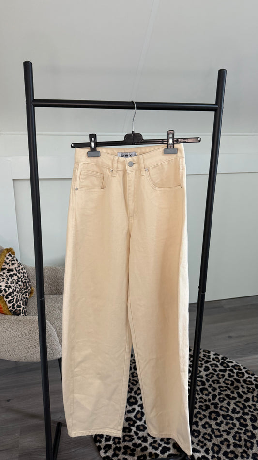 Balloon pants yellow