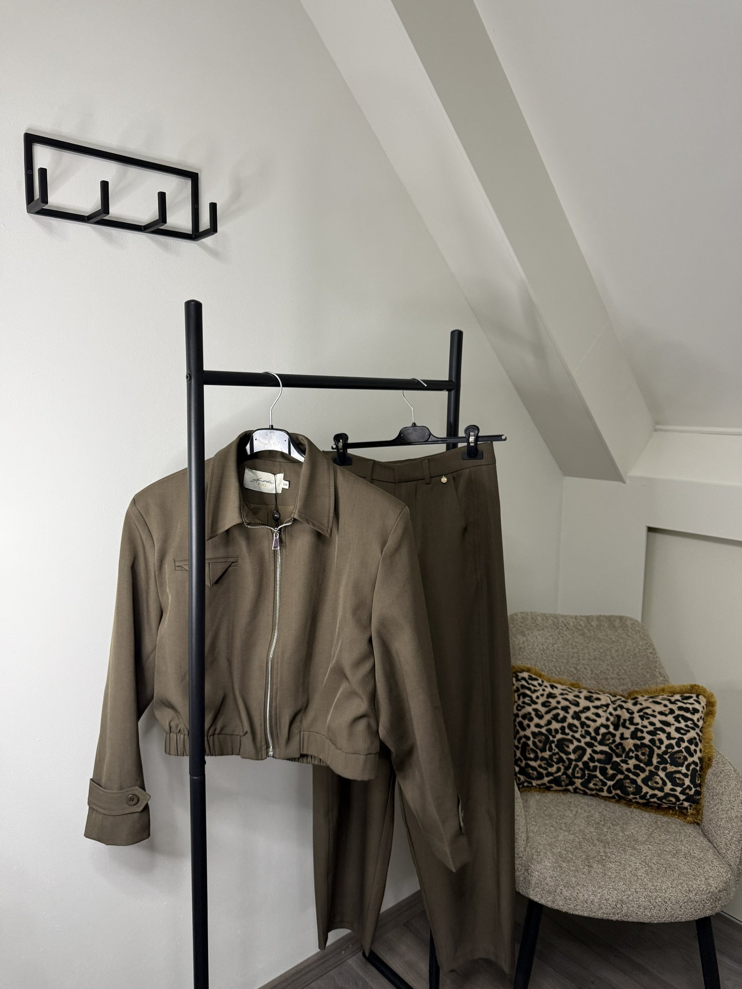 Ambika Set