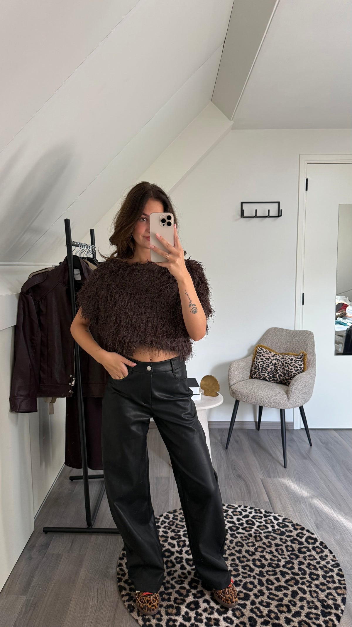 Feather top