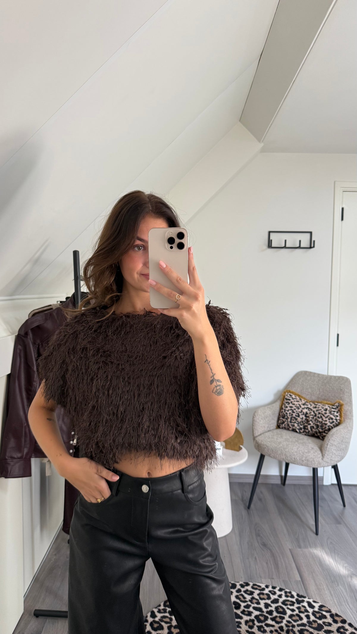 Feather top