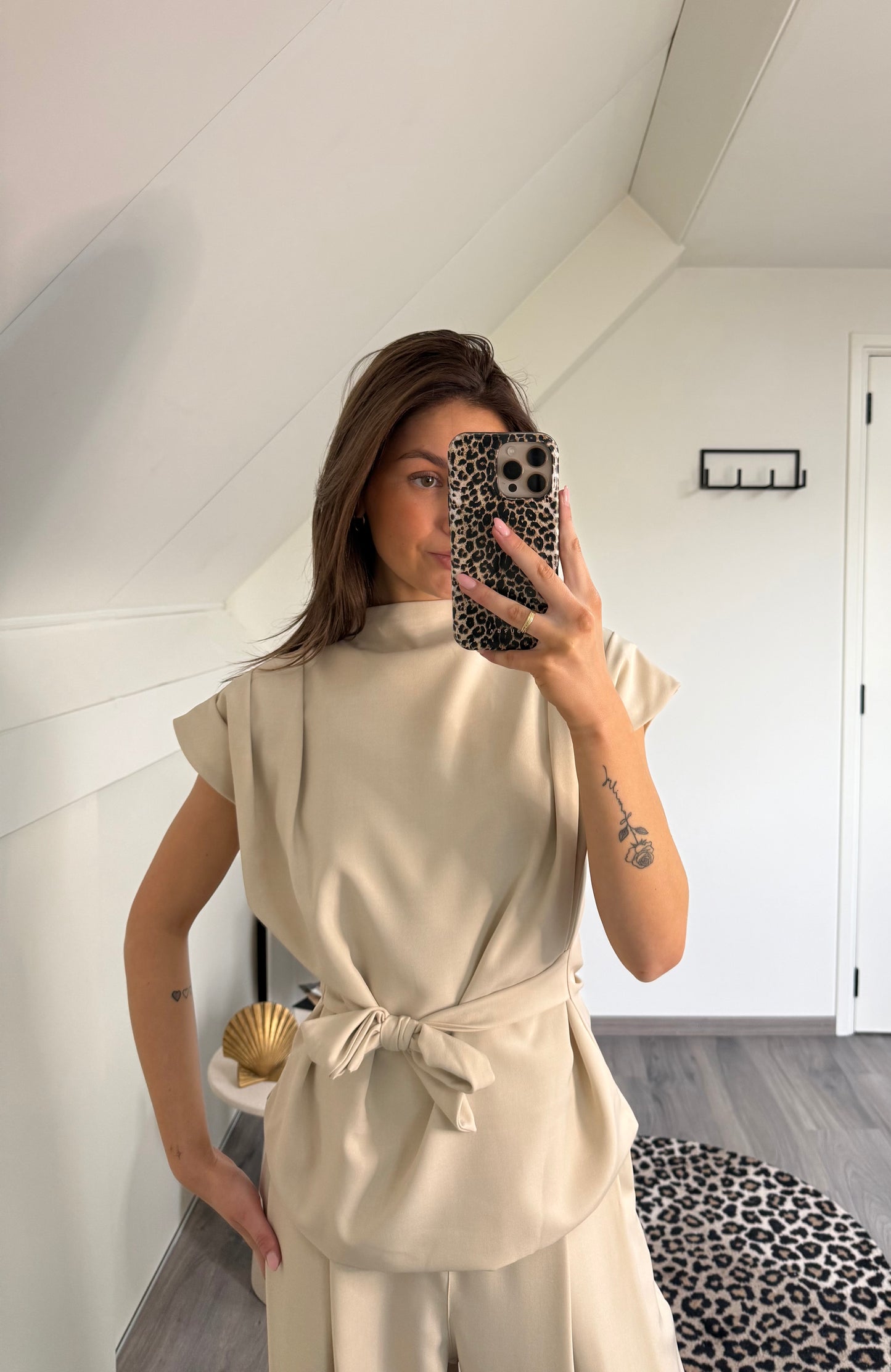 Ambika Pak Beige
