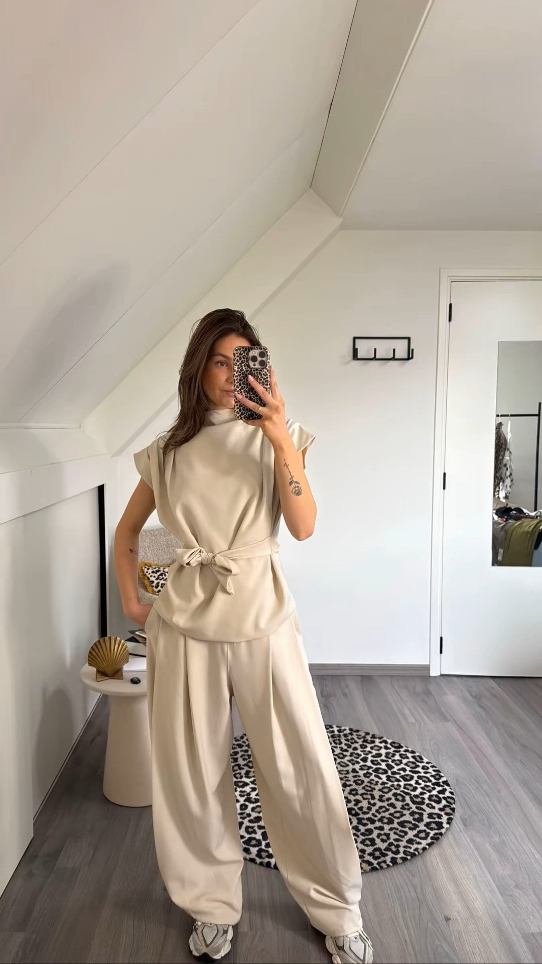 Ambika Pak Beige
